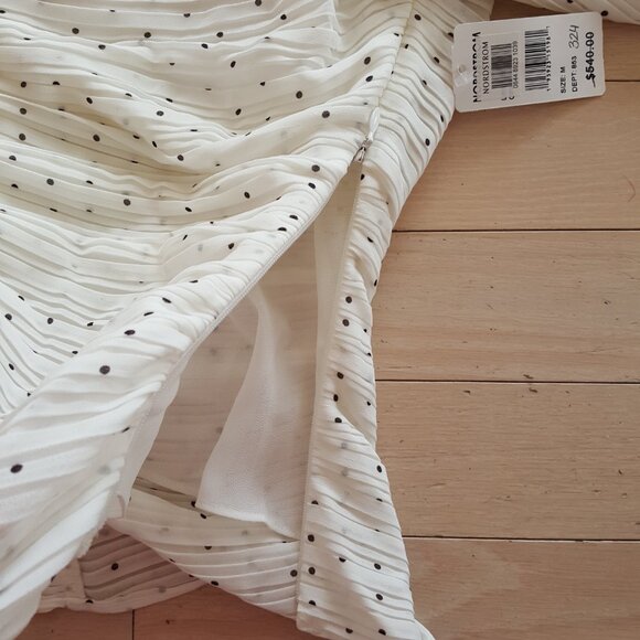 FRAME ! Off White top ( M ) - Picture 4 of 12